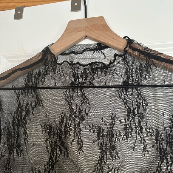 Chic Sheer Black Lace Blouse - Picture 6 of 10